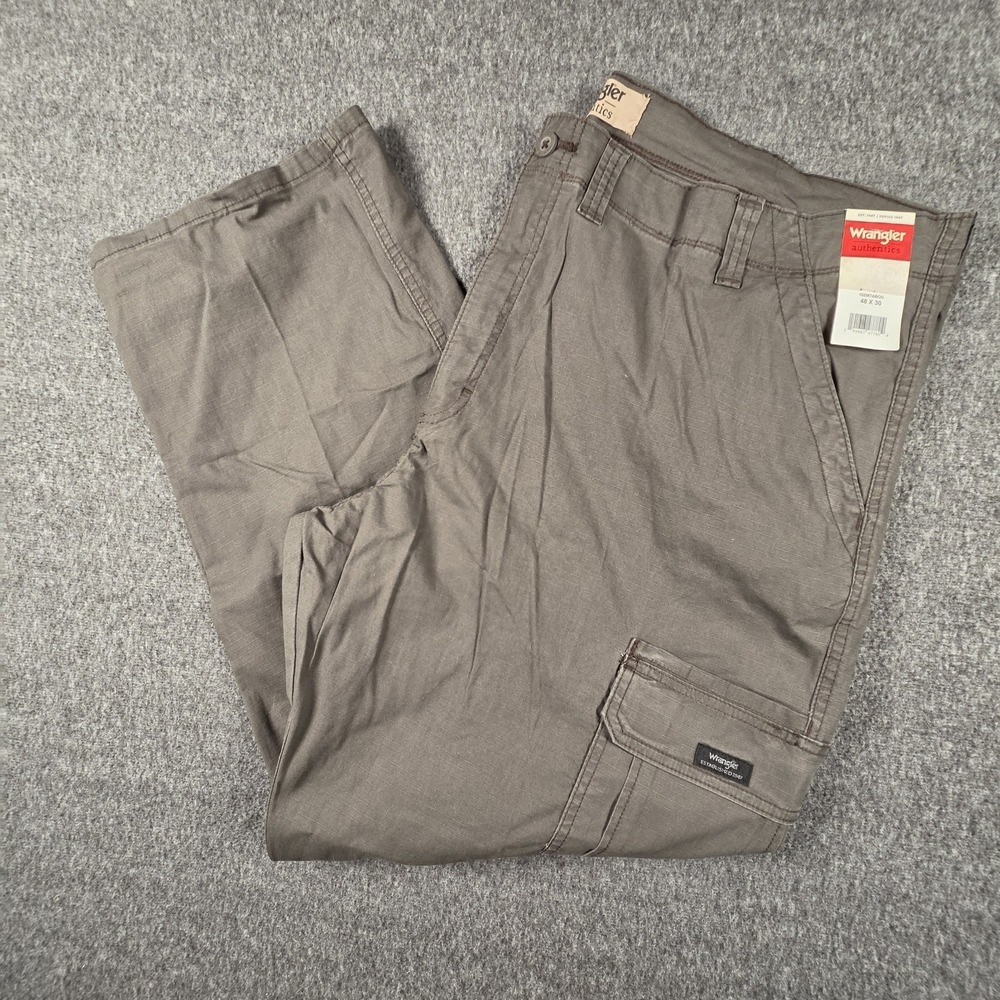 Wrangler Cargo Pants Mens 48x30 Gray Relaxed Fit Stretch Straight Leg Hiking NWT